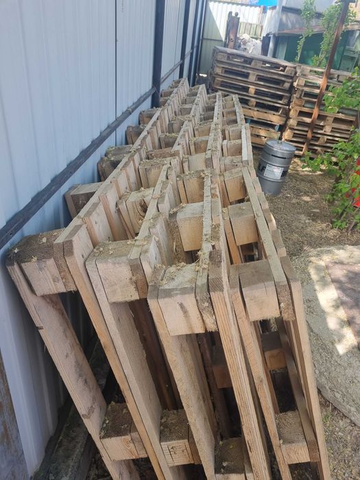 Б/у поддоны , нормальное состояние