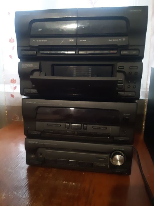 Продаются ретро музцентры