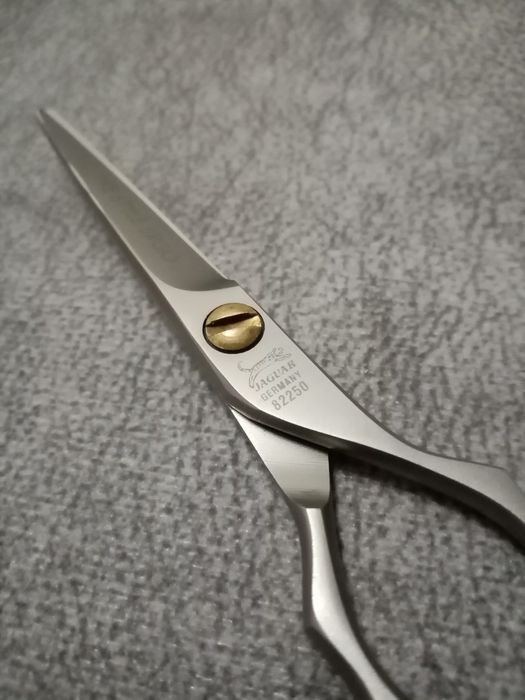 Продам ножницы для стрижки волос