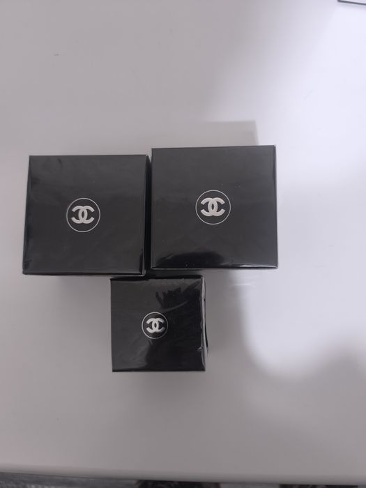 Продам набор кремов для лица от морщин.