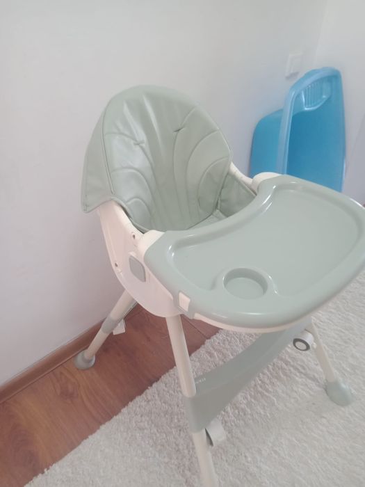 Продам стульчик для кормления