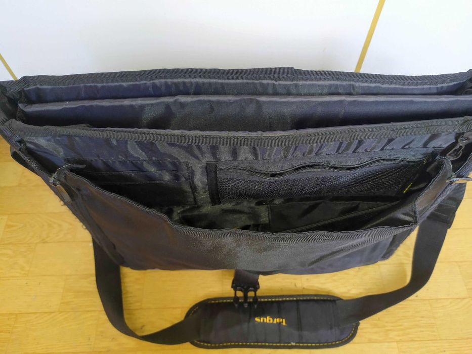 Чанта за лаптоп Targus