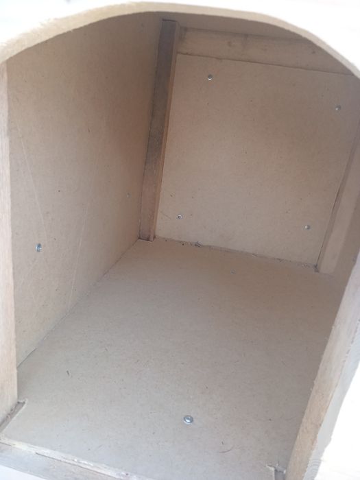 Бутка для собаки, вольер