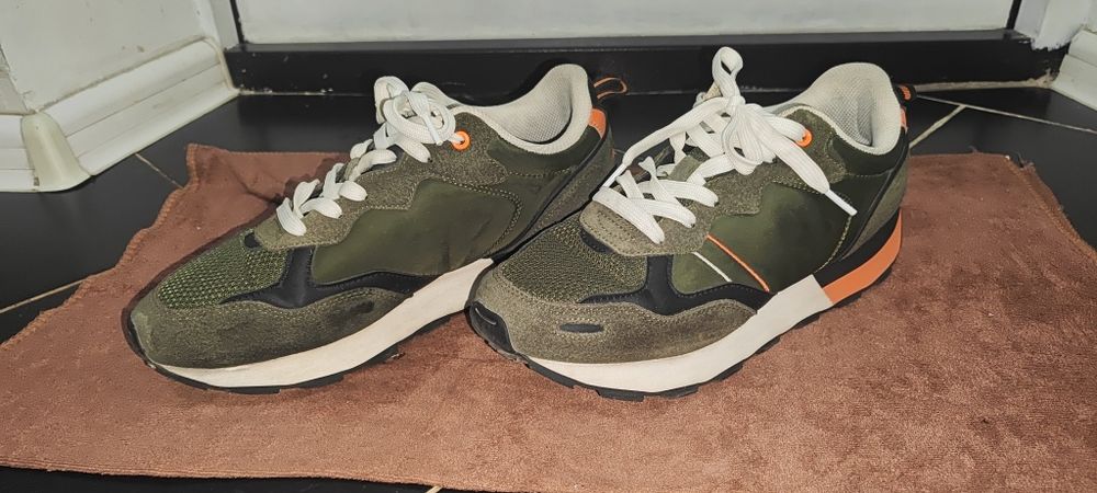 Кроссовки мужские 43