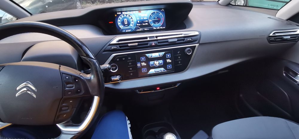 Vând Citroen C4 Picasso