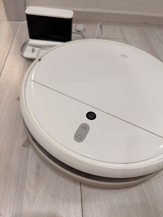 Продам робот пылесос