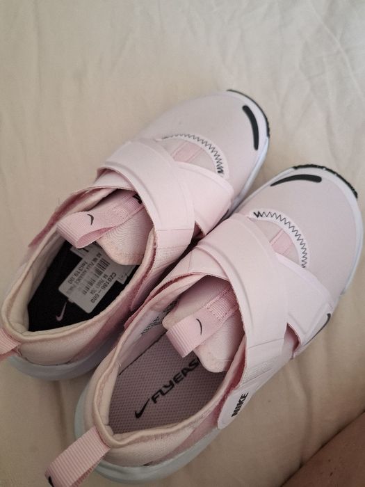 Nike flex advance pnk, mărimea 33.5,fete