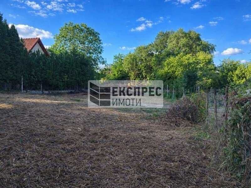 парцел с ПУП, м. Ален Мак, до главен път