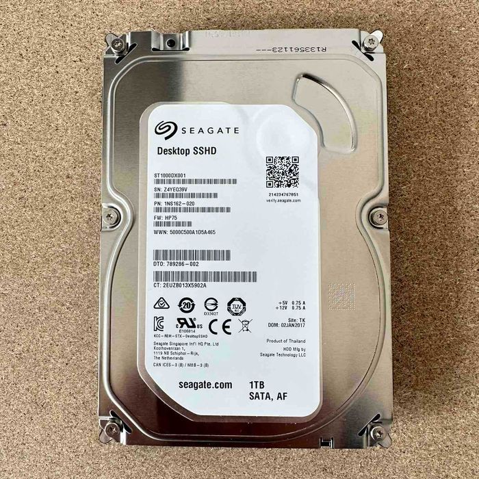 • Нов 1TB 3.5" SATA Хибриден хард диск Seagate SSHD/8GB SSD