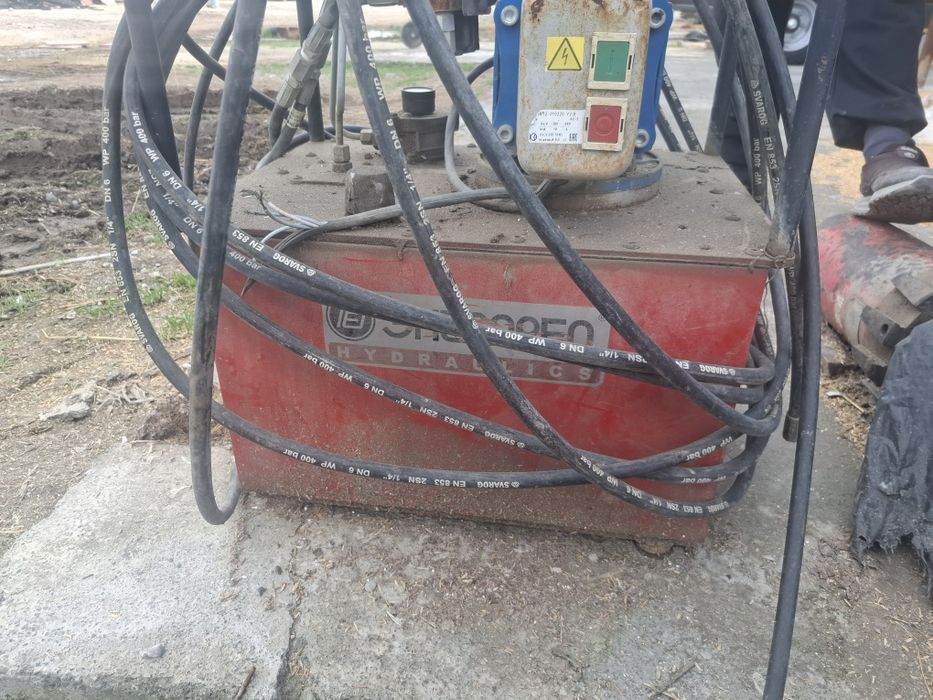 Арматура кайиргич и гидравлические  насосы станся