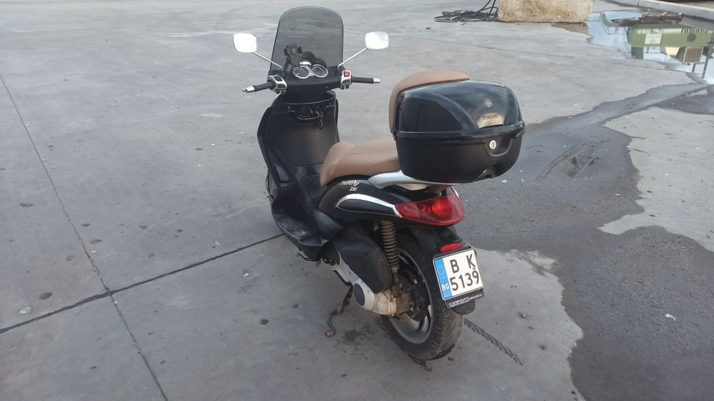 Скутер Piaggio Beverly 250