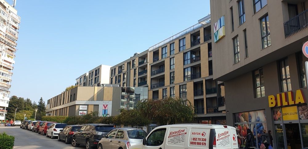 Отдавам закрито паркомясто под наем в комплекс Вива-4