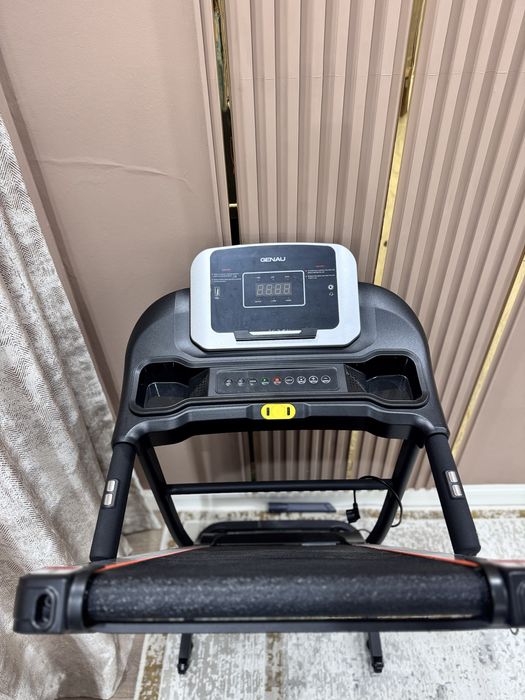 Беговая дорожка genau