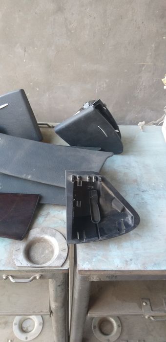 Продам обшивки от 211 мерседеса