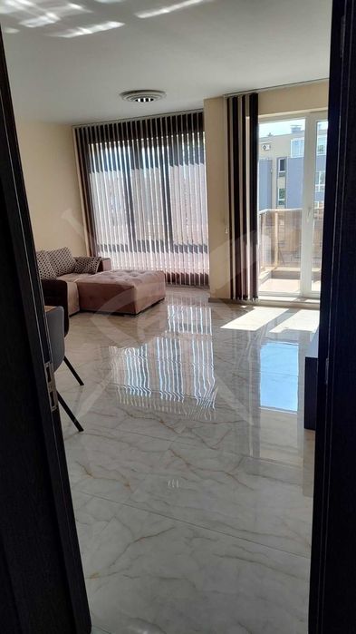 Тристаен апартамент под наем в Коматево 179587