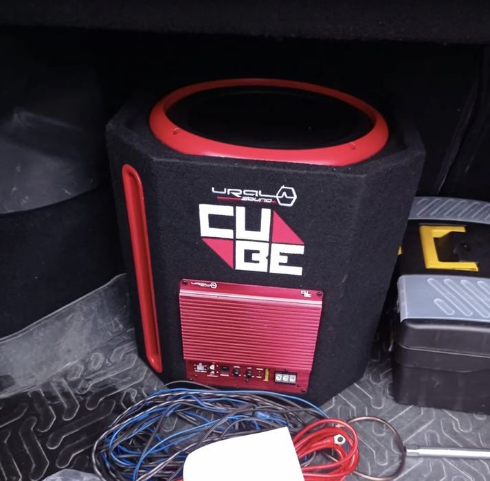 Сабвуфер ural cube