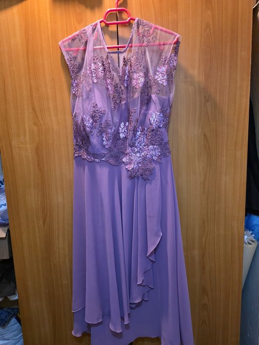 De vânzare  rochie