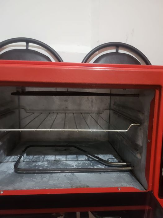 Асел печь пирог нан пісіруге