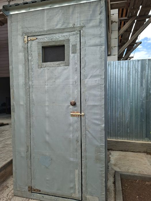 Продам туалет уличный