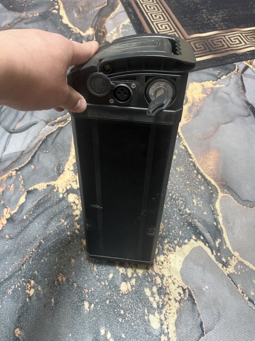 Аккумулятор в хорошем состояние Леопард