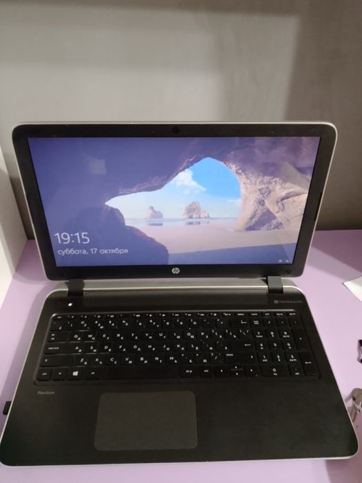 Продам Ноутбук HP Pavilion 15 , 12 ГБ, ОЗУ, SSD + зарядка и беспрово