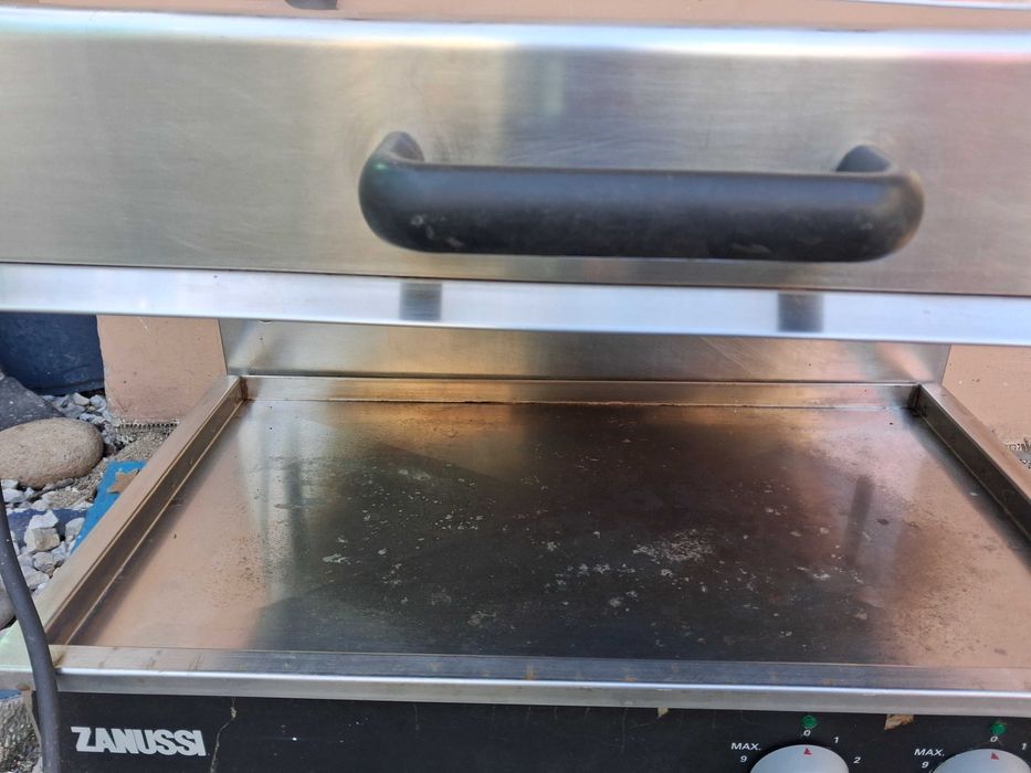 Електрическа скара