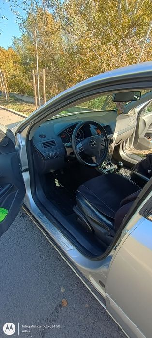 Vând sau schimb cu Ford Ce MAX SAU RENAULT SCENIC Opel Astra h 1 6 ben