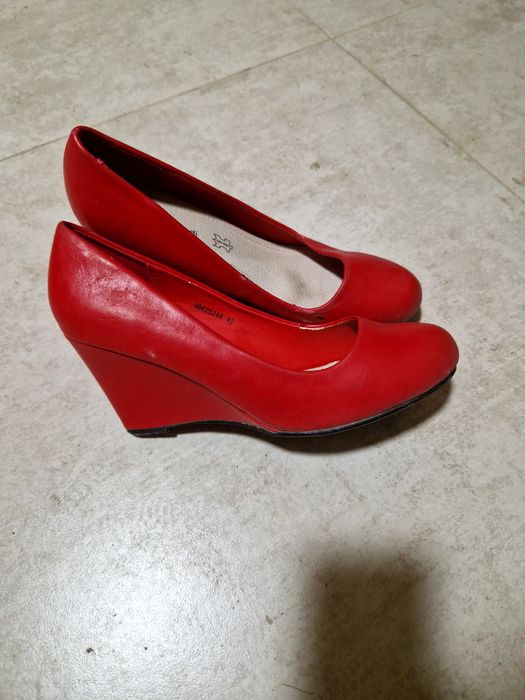 Туфли женские по