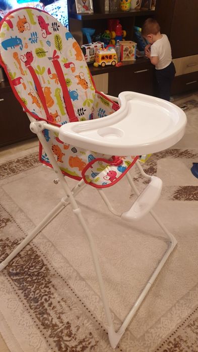 Patut din lemn cu saltea si lada