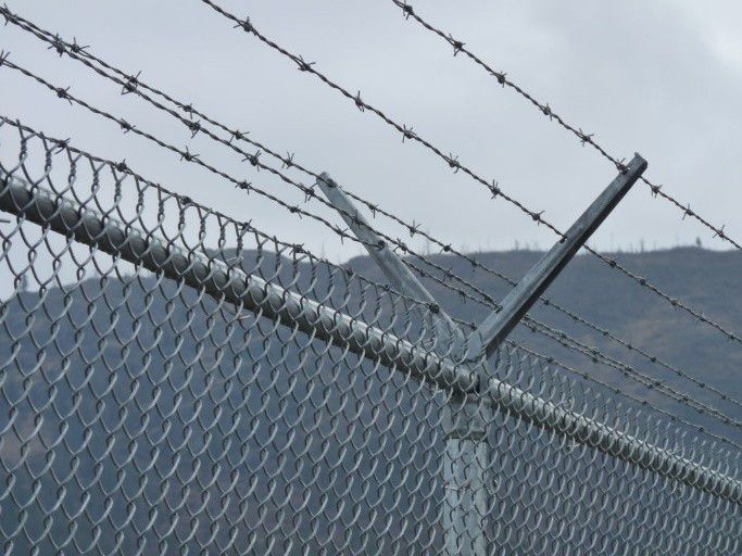 Проволока колючая