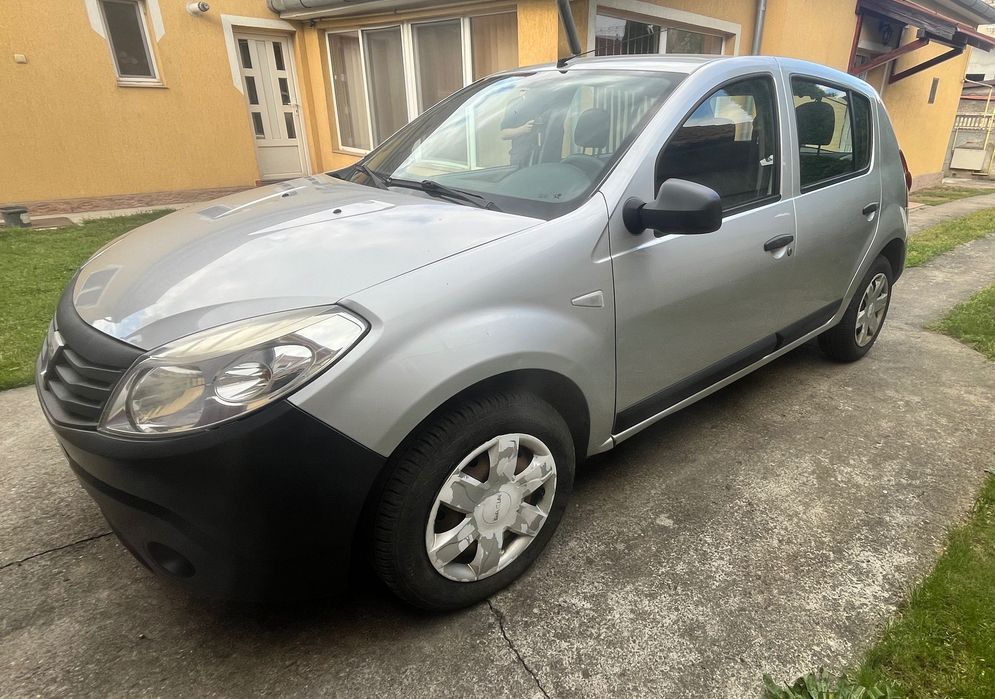 Vând Dacia Sandero 1,4 benzină - 2009 - preț negociabil