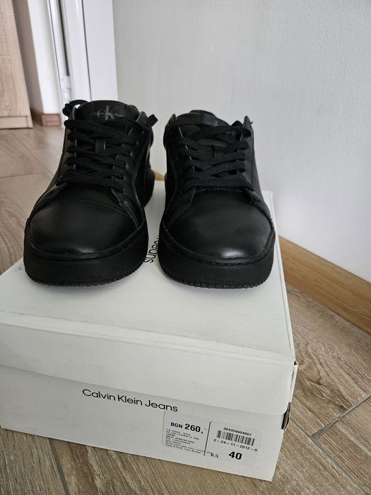 Продавам черни мъжки обувки Calvin Klein Jeans