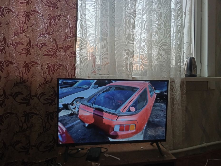 Продам телевизор 32 дюйма смарт