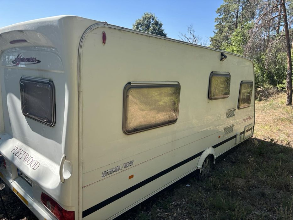 Продавам каравана колчестър 520