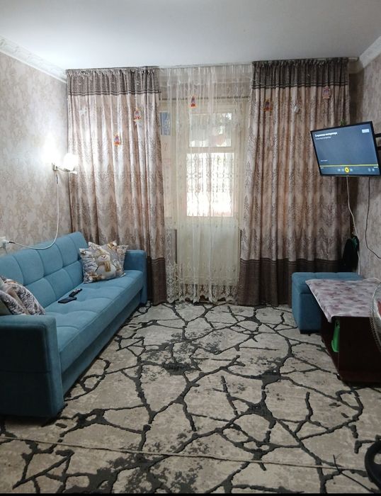 Учкурган шаҳар дўстлик кучада 3 хонали квартира сотилади