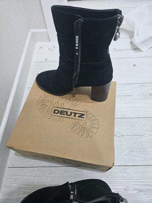 Продам Ботильоны зима.