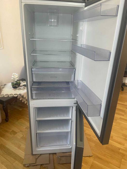 Combina frigorifica Beko  No Frost, FRIGIDER  H 186.5 cm PRET 990 LEI