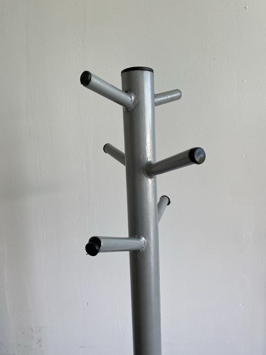 Напольные вешалки