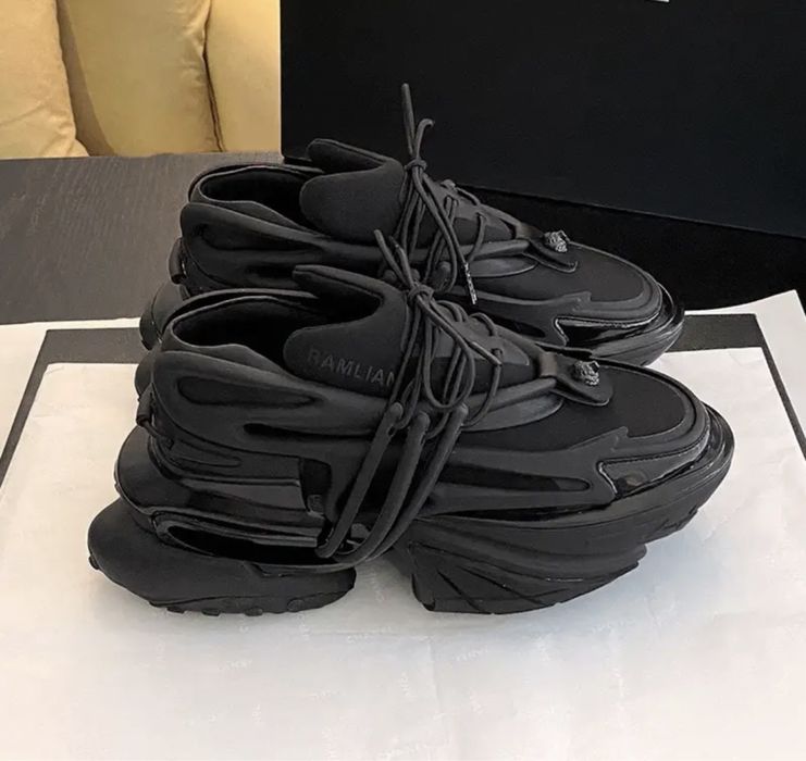 Кроссовки новый хорошый