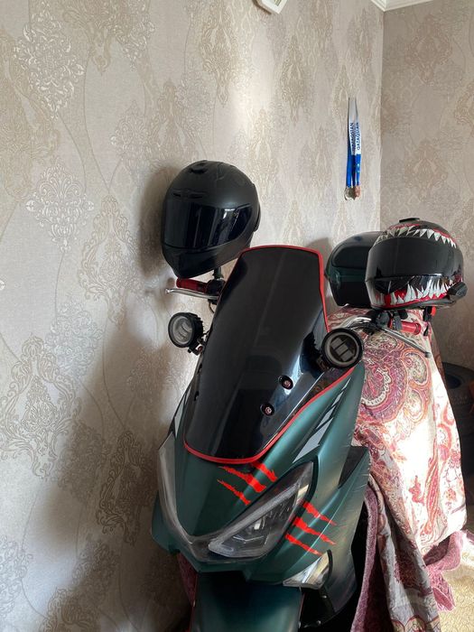 Продам мопед макси