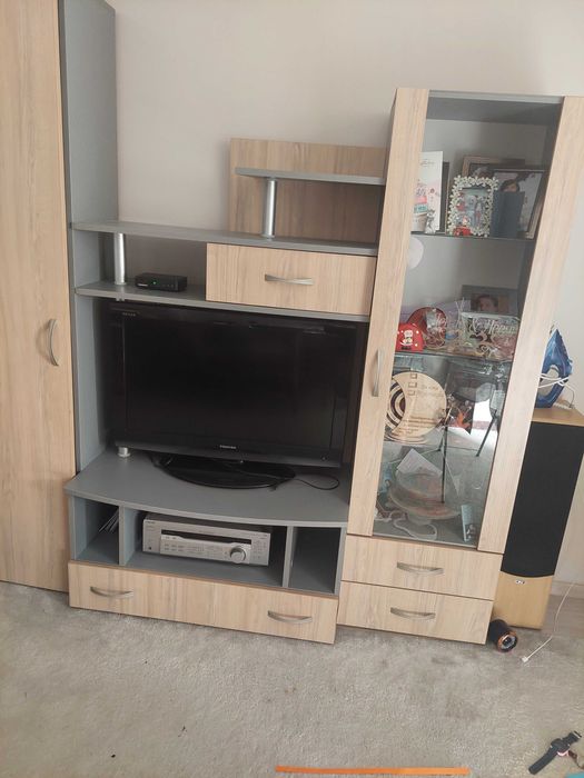 Бежова холна секция