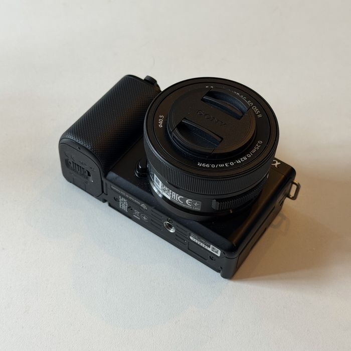 Продаю sony zv-e10