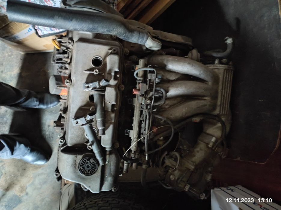 Продам двигатель на запчасти