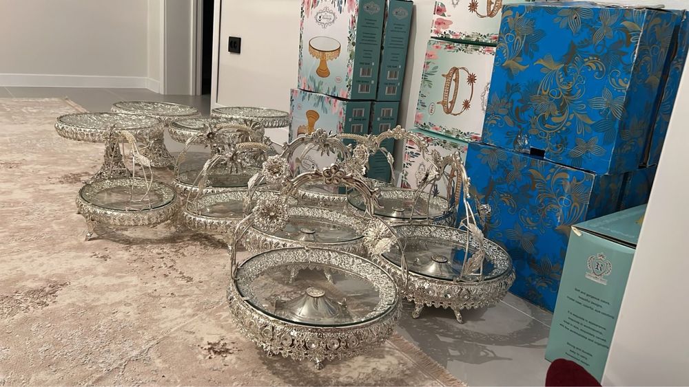 Посуда в комплекте 36 000