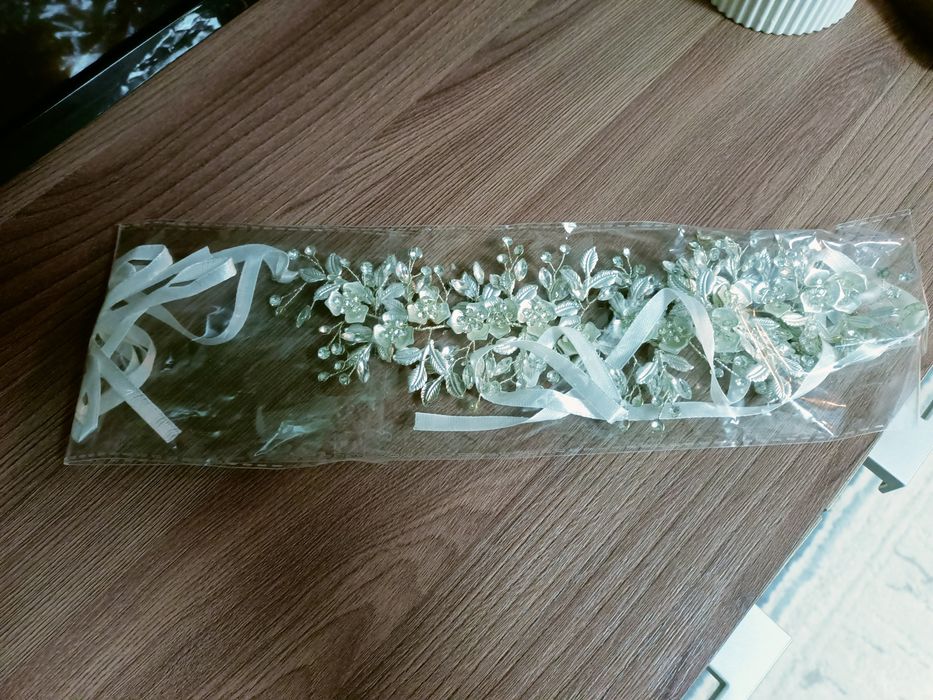 Свадебное украшение для волос