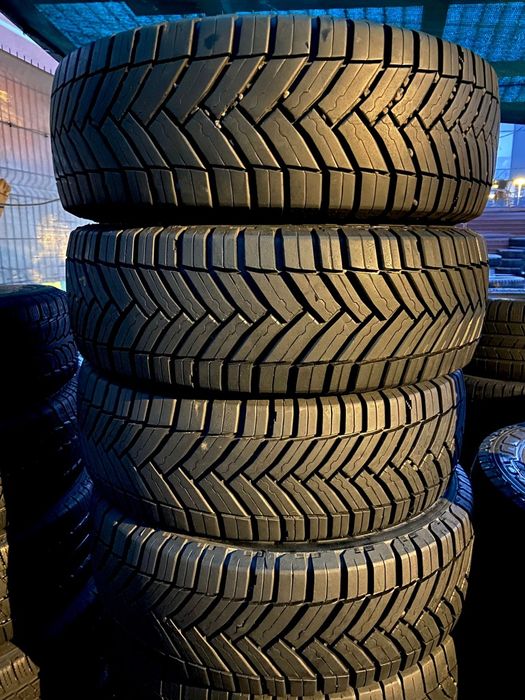 Anvelope M+S - 215 65 16 C. - MICHELIN -