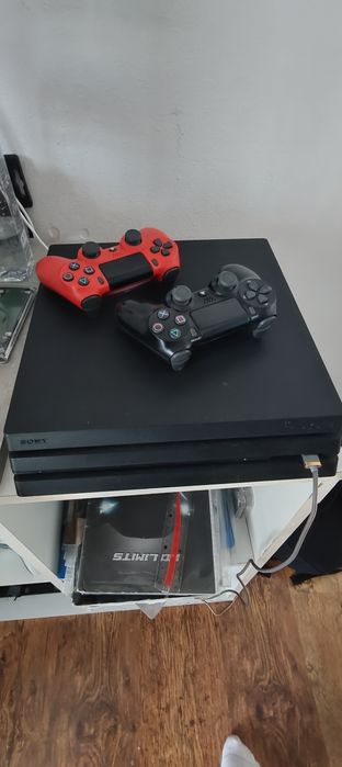 PlayStation 4 pro modabil/1tb/2 controller-e