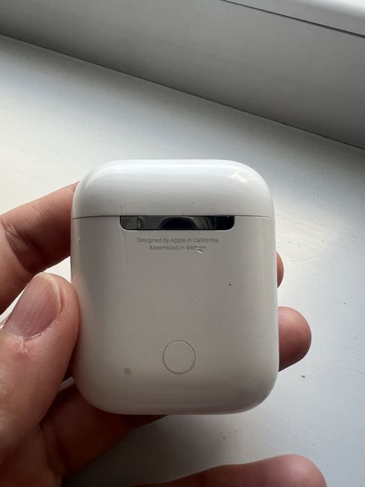 Продам наушники Air Pods оригинал.