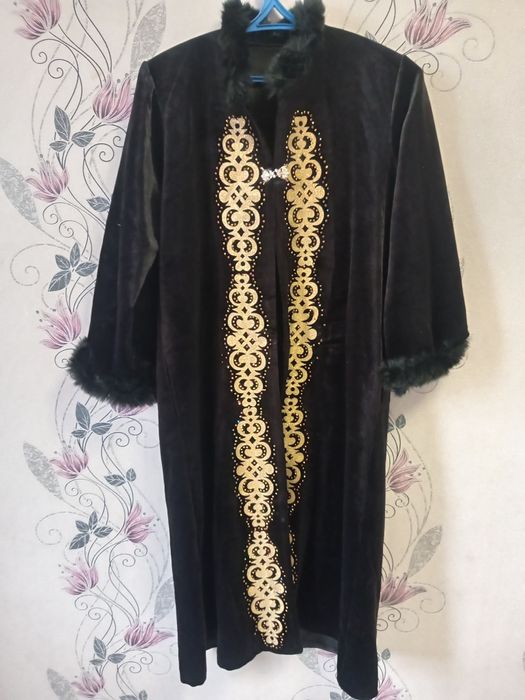 Продам женскую одежду