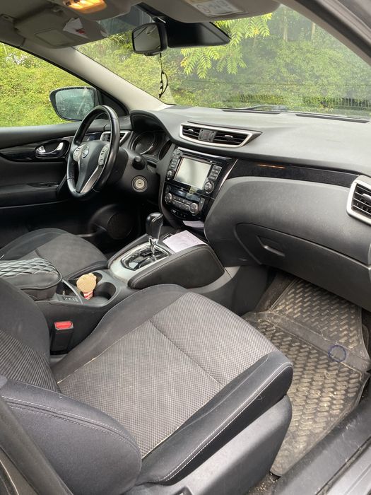 Nissan Qashqai j 11
